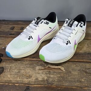 Nike Air Zoom Pegasus 40 Lightweight Multicolor Running Sneakers. 9